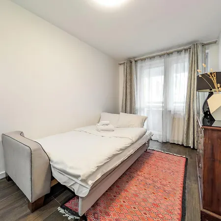 Stysia Superior By Bookinghost