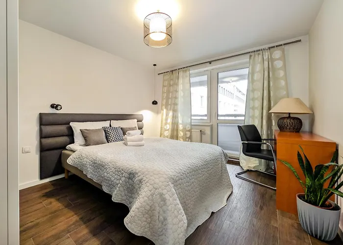 Stysia Superior By Bookinghost