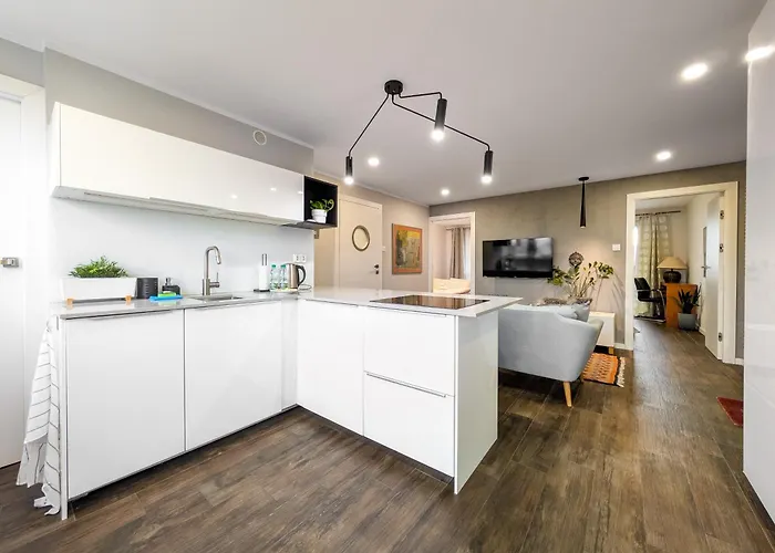 Stysia Superior By Bookinghost Wroclaw